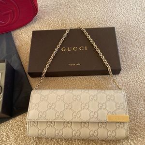 NEW Gucci signature chain wallet